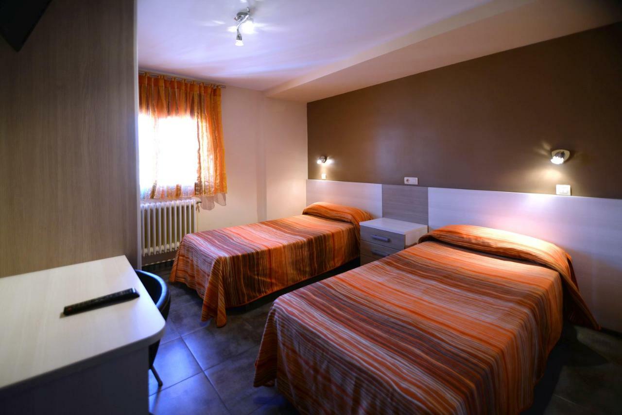 Hostal Palacete De Los Arcedianos Tarazona Exterior foto